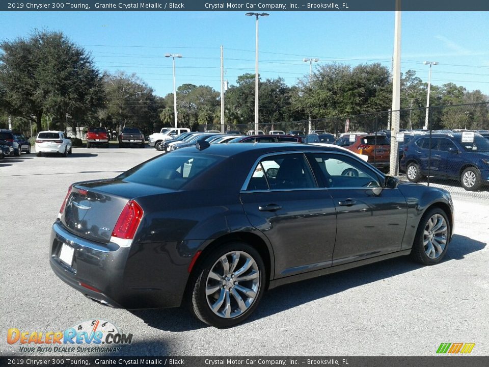 2019 Chrysler 300 Touring Granite Crystal Metallic / Black Photo #5