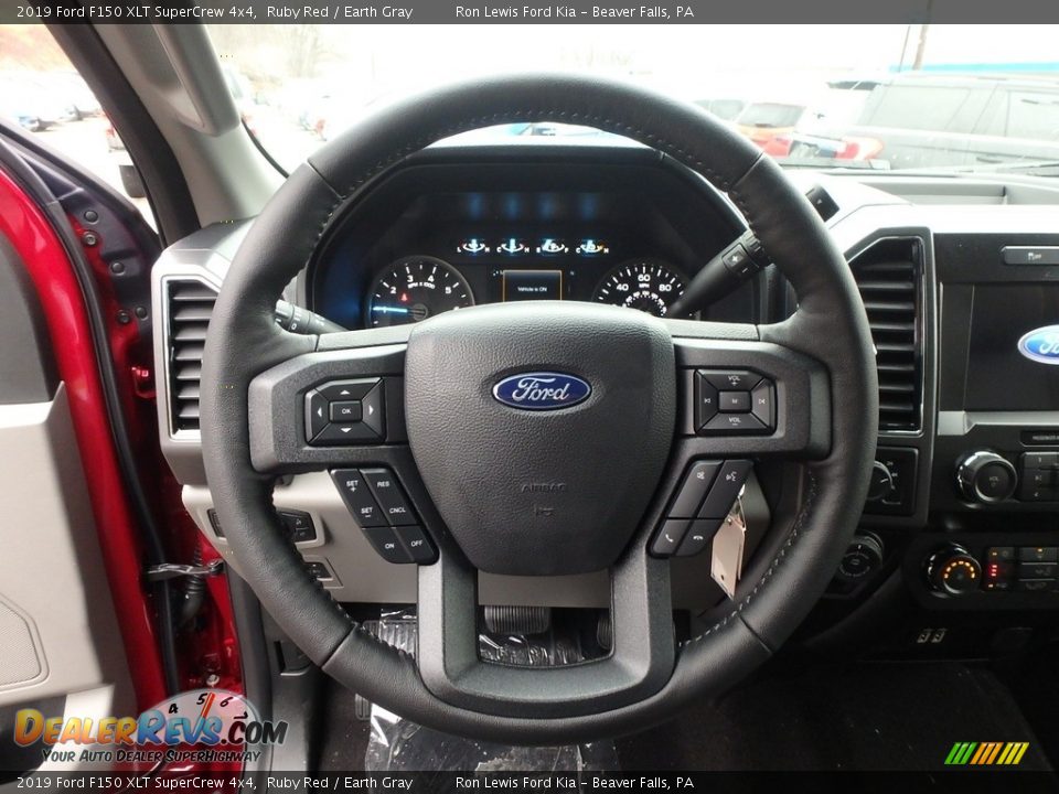 2019 Ford F150 XLT SuperCrew 4x4 Ruby Red / Earth Gray Photo #16
