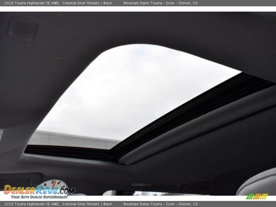 2019 Toyota Highlander SE AWD Celestial Silver Metallic / Black Photo #9