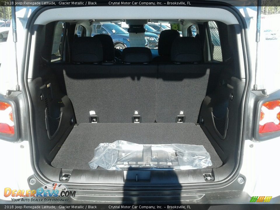 2018 Jeep Renegade Latitude Glacier Metallic / Black Photo #19
