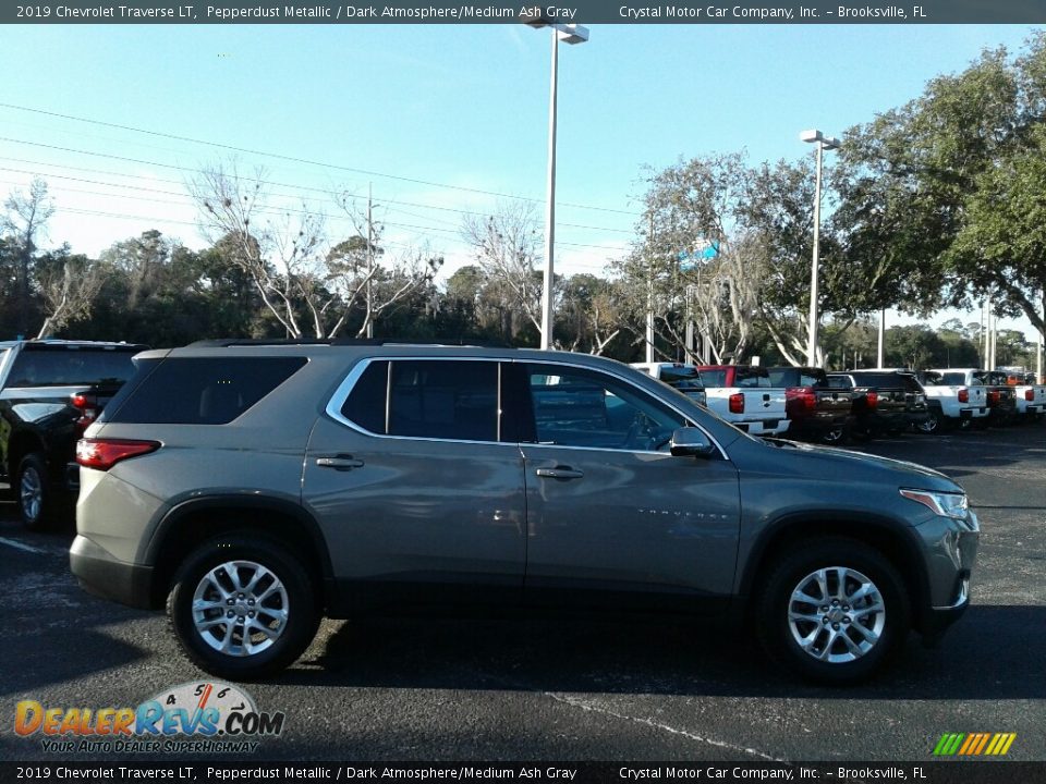 2019 Chevrolet Traverse LT Pepperdust Metallic / Dark Atmosphere/Medium Ash Gray Photo #6