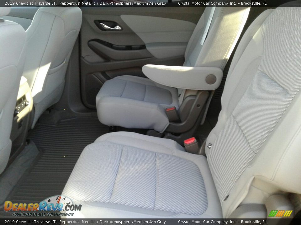 2019 Chevrolet Traverse LT Pepperdust Metallic / Dark Atmosphere/Medium Ash Gray Photo #10