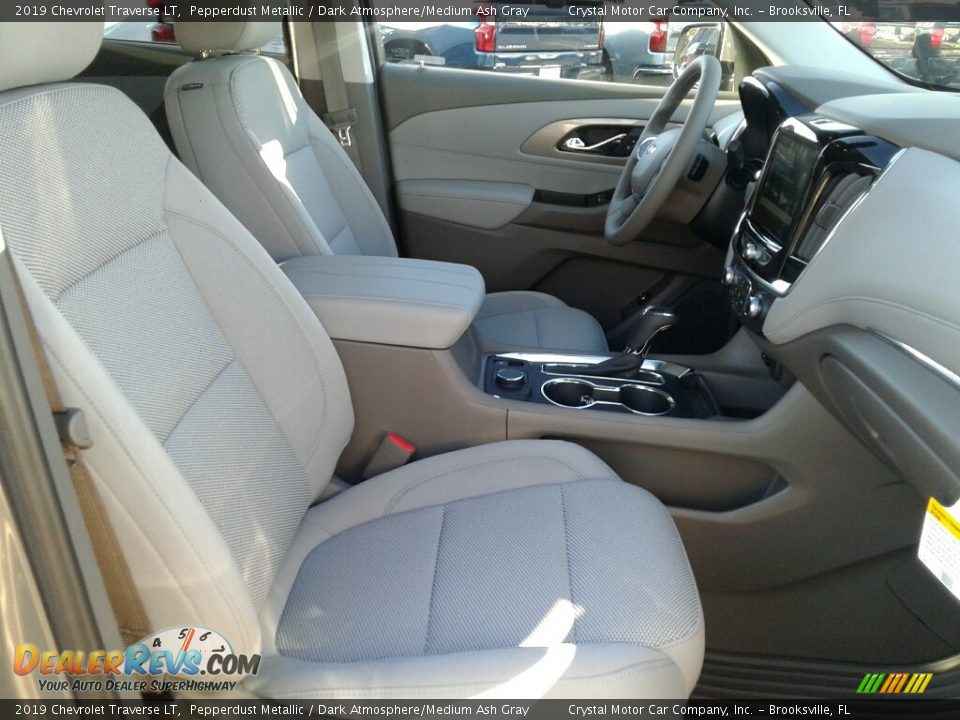 2019 Chevrolet Traverse LT Pepperdust Metallic / Dark Atmosphere/Medium Ash Gray Photo #12