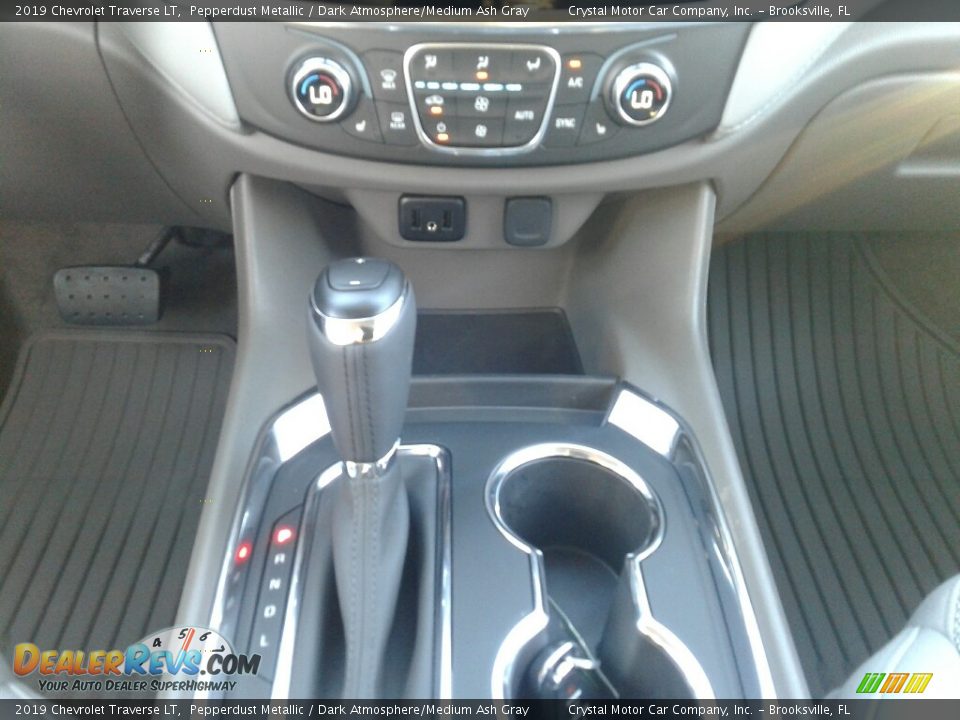 2019 Chevrolet Traverse LT Pepperdust Metallic / Dark Atmosphere/Medium Ash Gray Photo #16