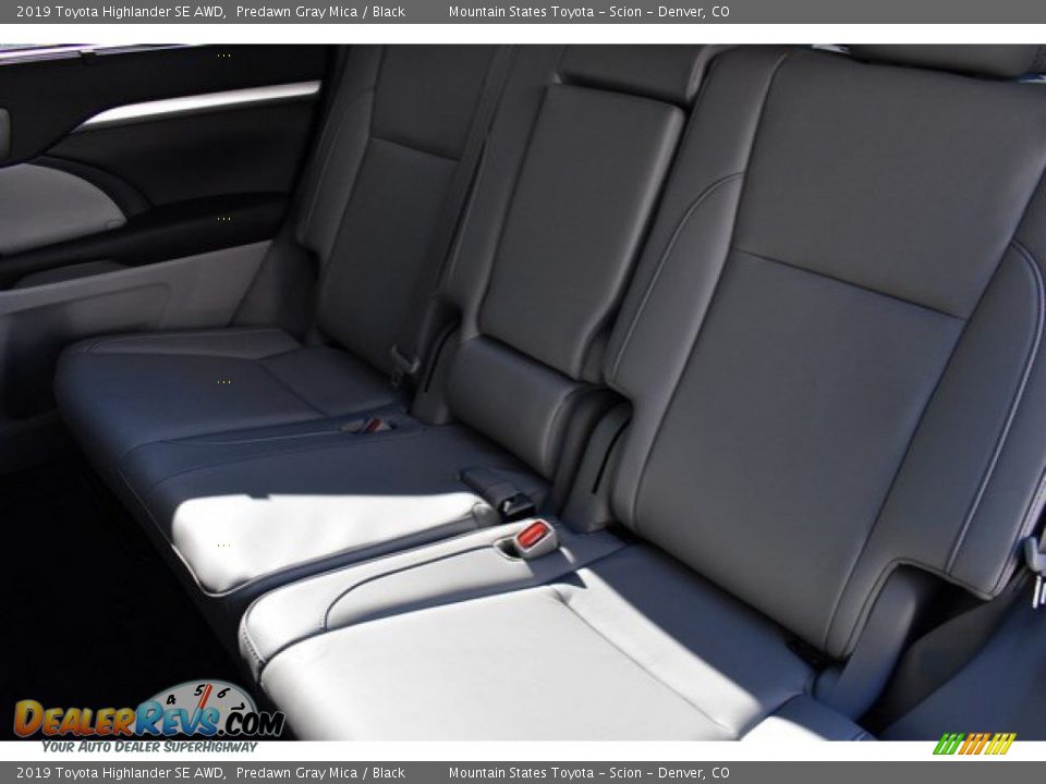 2019 Toyota Highlander SE AWD Predawn Gray Mica / Black Photo #16