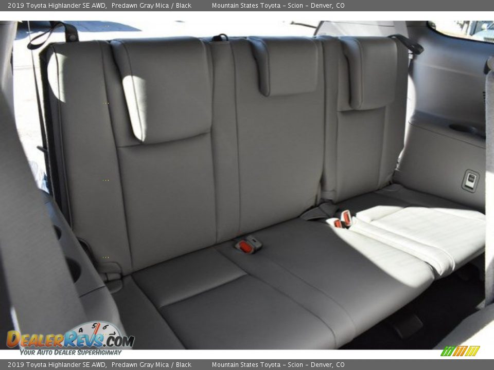 2019 Toyota Highlander SE AWD Predawn Gray Mica / Black Photo #26