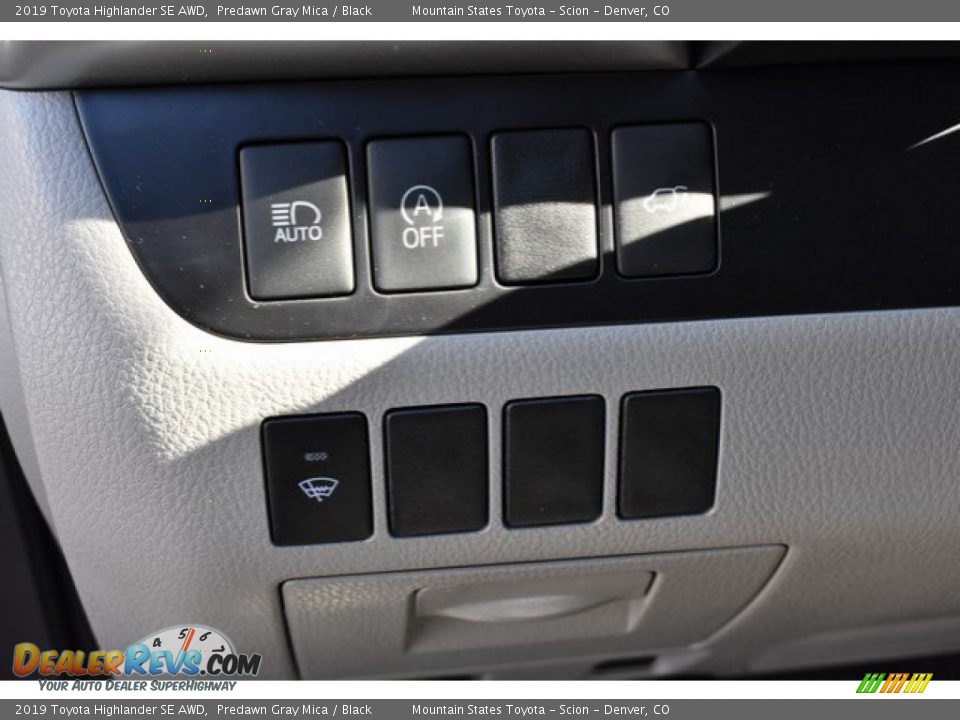 2019 Toyota Highlander SE AWD Predawn Gray Mica / Black Photo #28