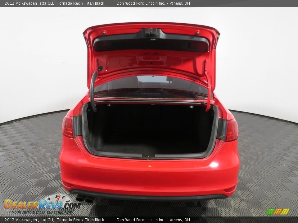 2012 Volkswagen Jetta GLI Tornado Red / Titan Black Photo #16