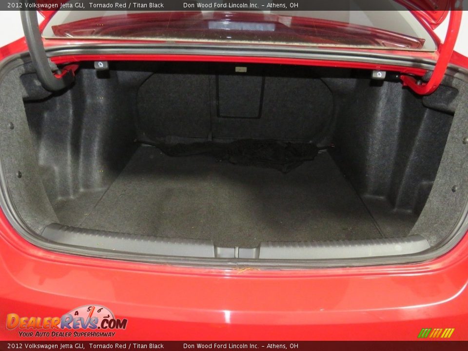 2012 Volkswagen Jetta GLI Tornado Red / Titan Black Photo #17