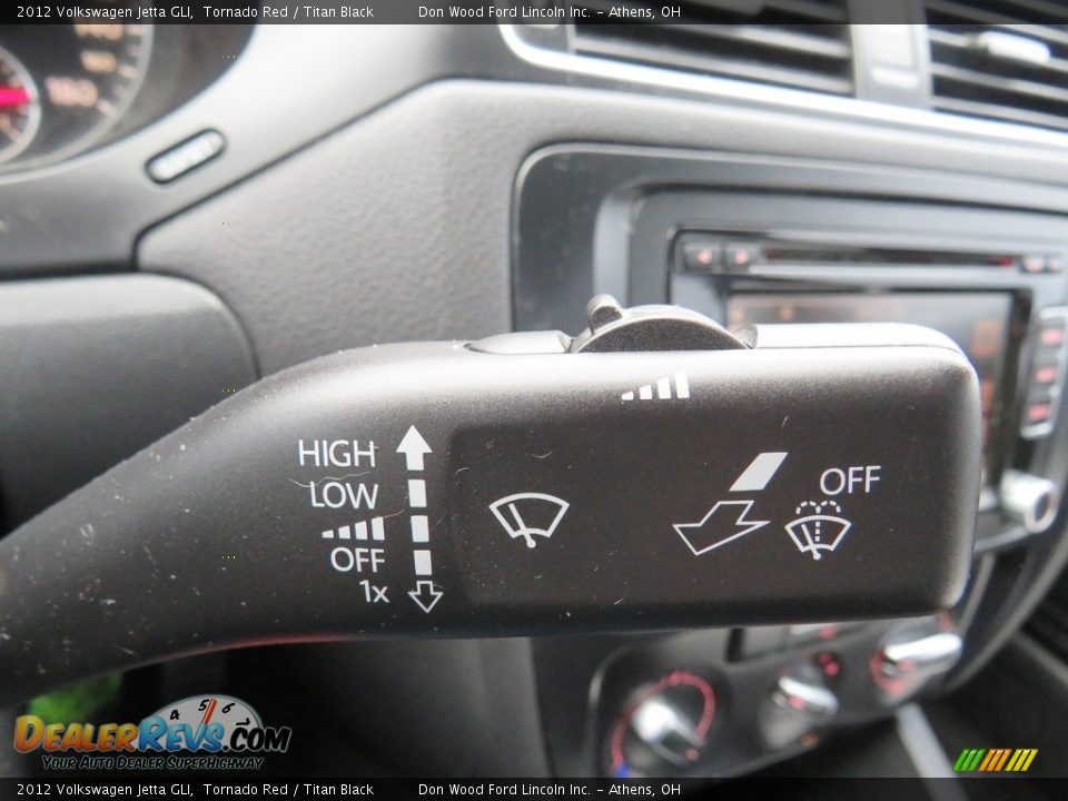 2012 Volkswagen Jetta GLI Tornado Red / Titan Black Photo #28