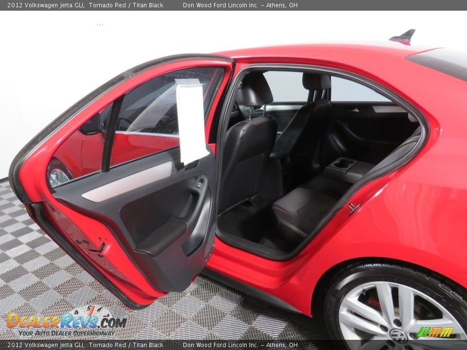 2012 Volkswagen Jetta GLI Tornado Red / Titan Black Photo #36