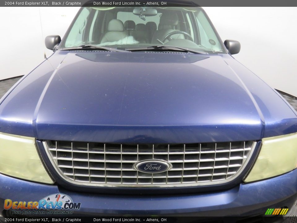 2004 Ford Explorer XLT Black / Graphite Photo #4