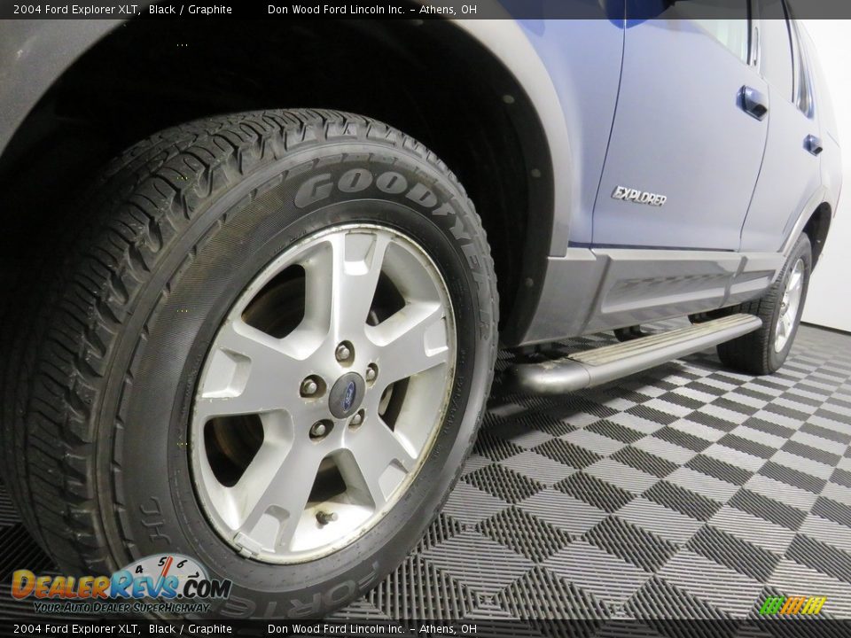 2004 Ford Explorer XLT Black / Graphite Photo #7
