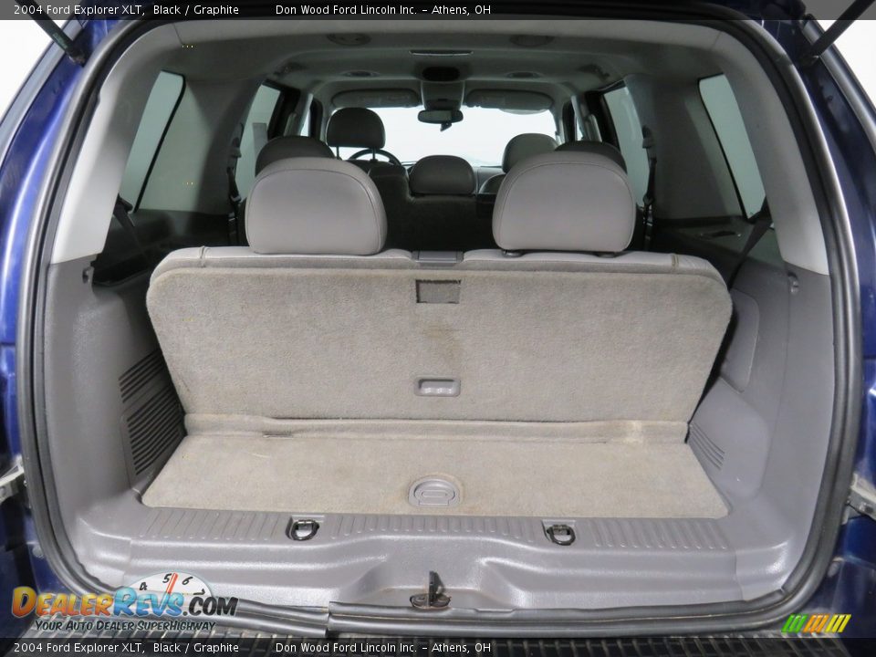 2004 Ford Explorer XLT Black / Graphite Photo #12