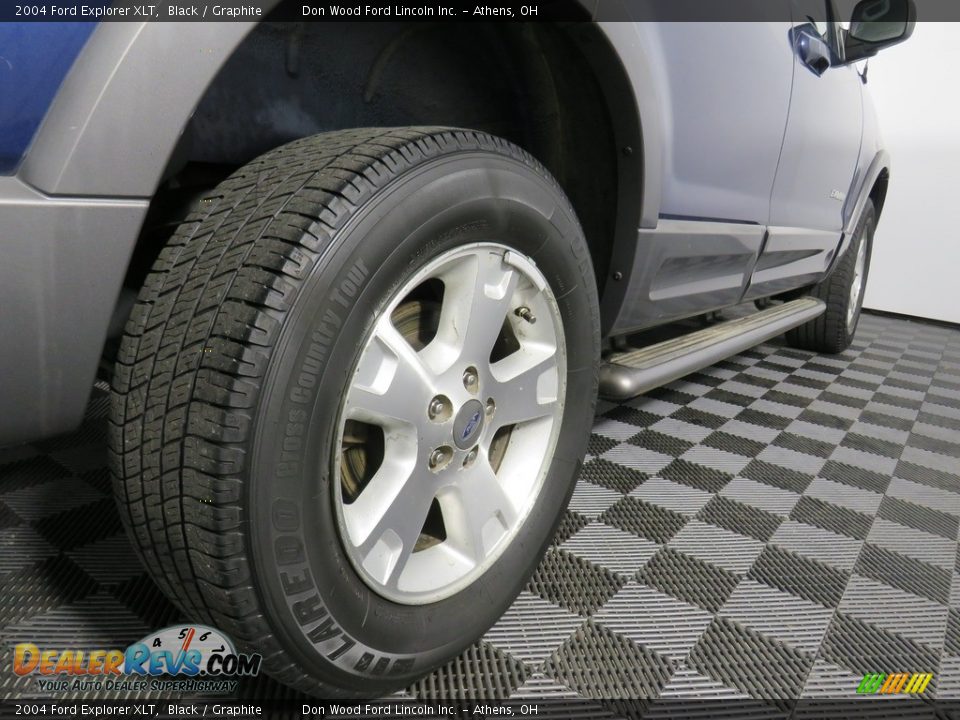 2004 Ford Explorer XLT Black / Graphite Photo #15