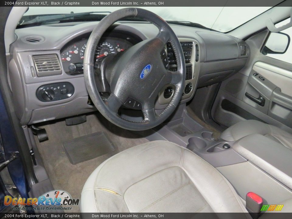 2004 Ford Explorer XLT Black / Graphite Photo #18
