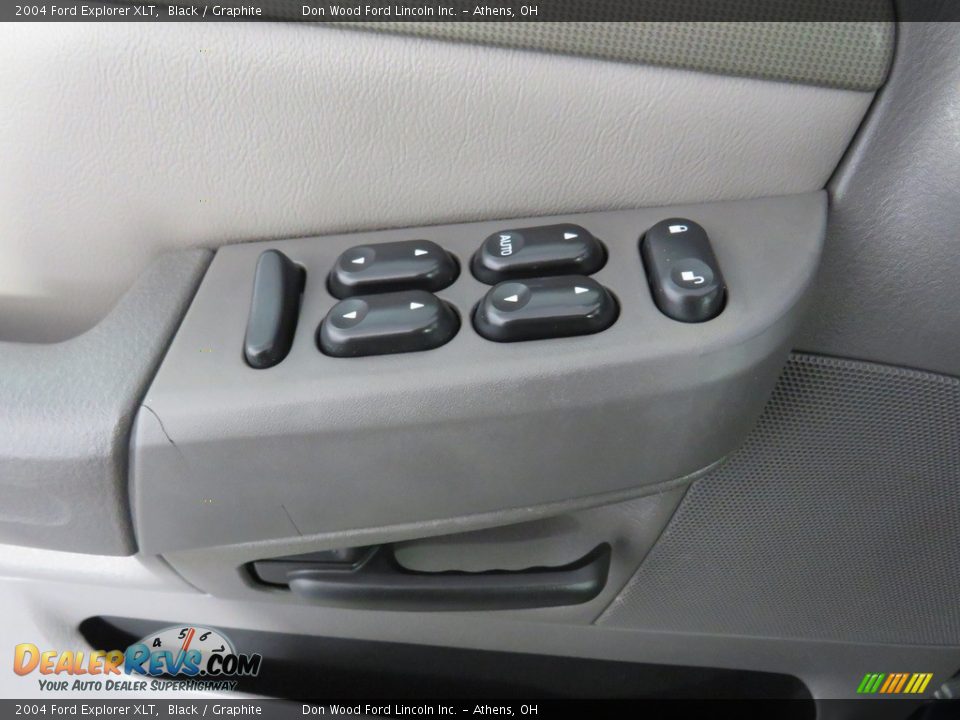 2004 Ford Explorer XLT Black / Graphite Photo #29