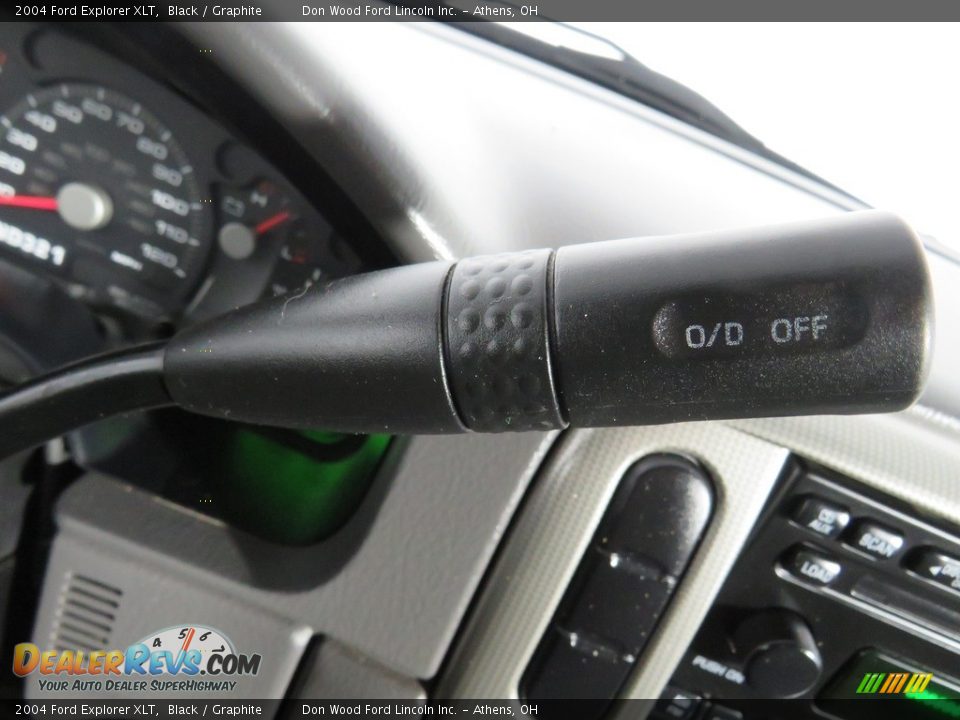 2004 Ford Explorer XLT Black / Graphite Photo #36