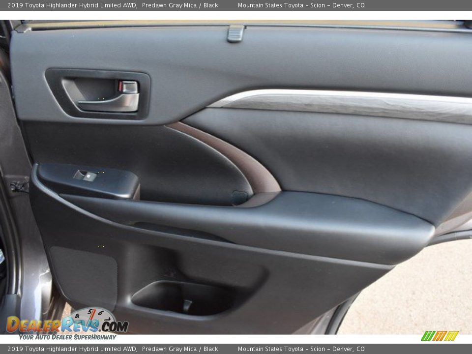 Door Panel of 2019 Toyota Highlander Hybrid Limited AWD Photo #26