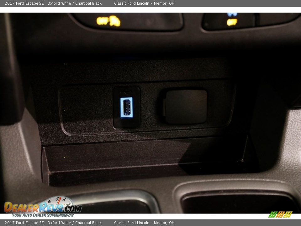 2017 Ford Escape SE Oxford White / Charcoal Black Photo #12