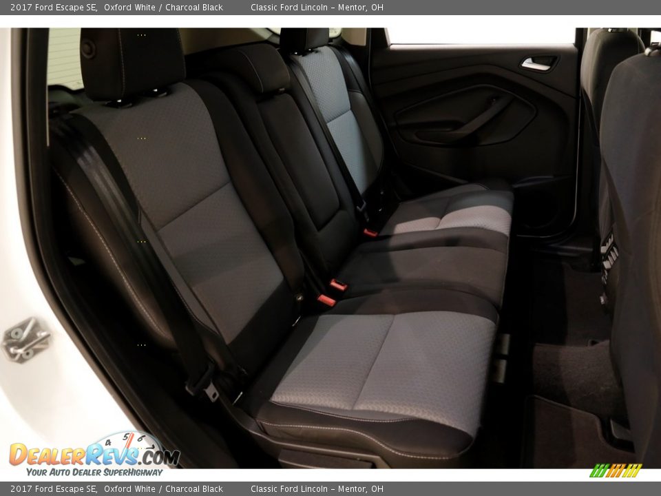 2017 Ford Escape SE Oxford White / Charcoal Black Photo #15