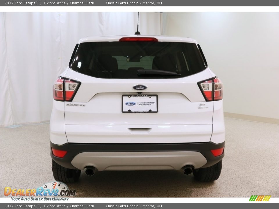 2017 Ford Escape SE Oxford White / Charcoal Black Photo #17