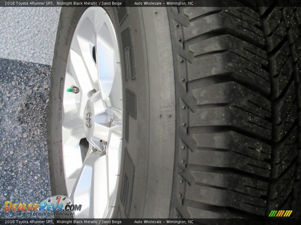 2018 Toyota 4Runner SR5 Midnight Black Metallic / Sand Beige Photo #8