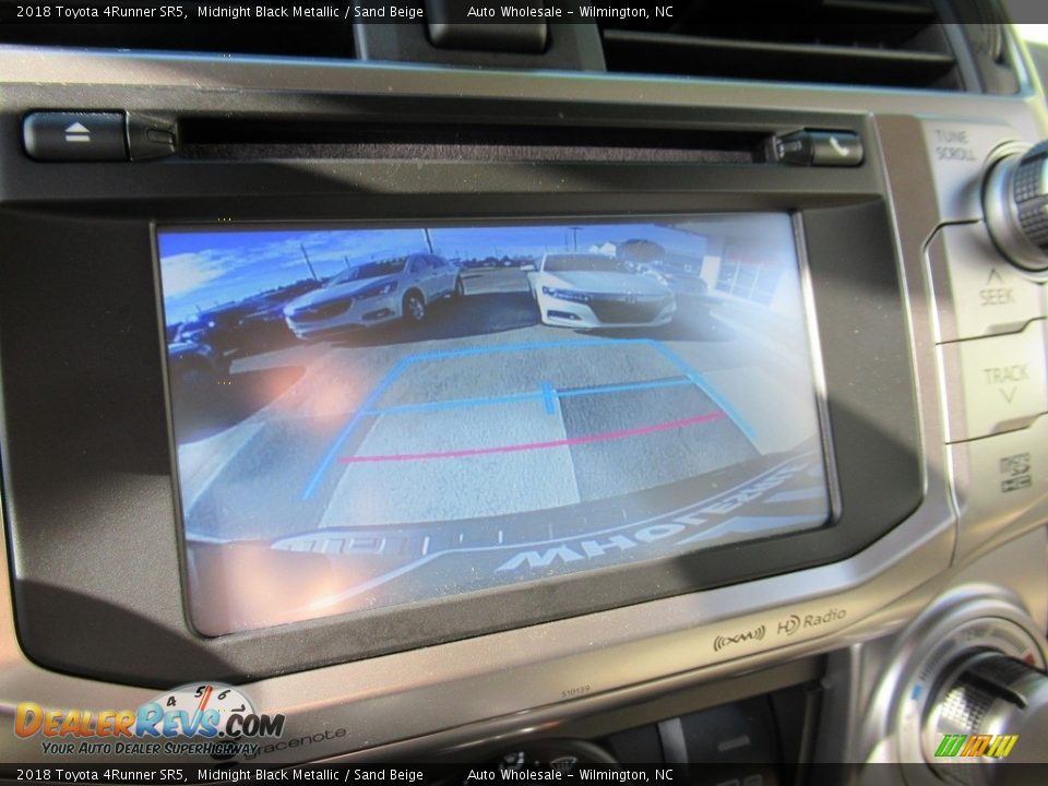 2018 Toyota 4Runner SR5 Midnight Black Metallic / Sand Beige Photo #18