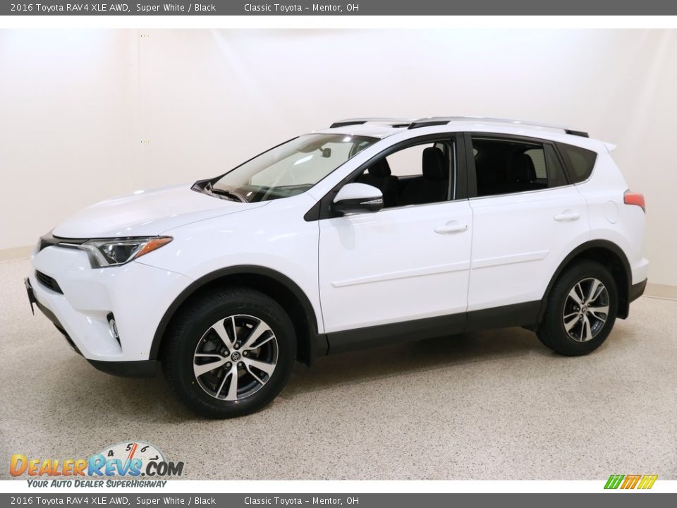 2016 Toyota RAV4 XLE AWD Super White / Black Photo #3
