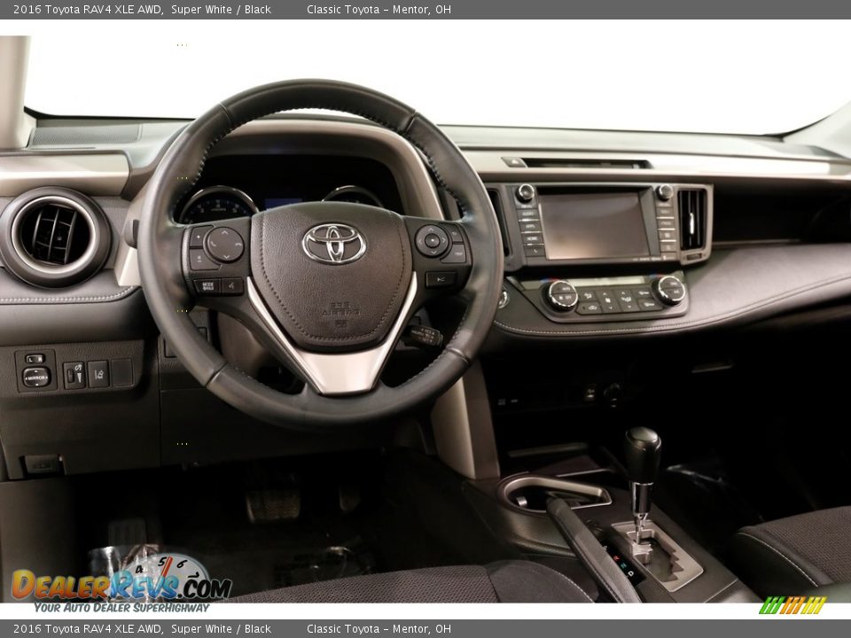 2016 Toyota RAV4 XLE AWD Super White / Black Photo #6