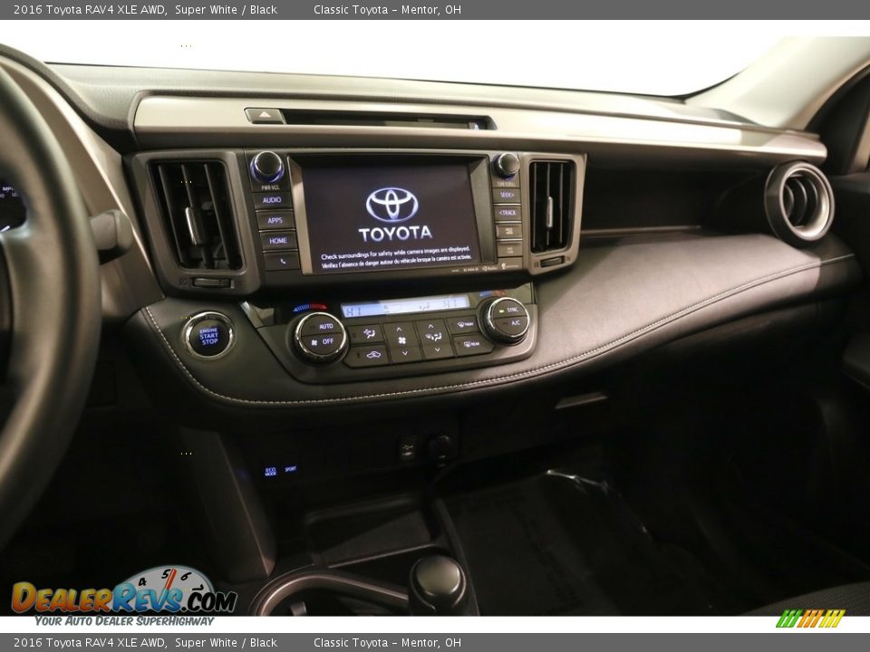 2016 Toyota RAV4 XLE AWD Super White / Black Photo #9