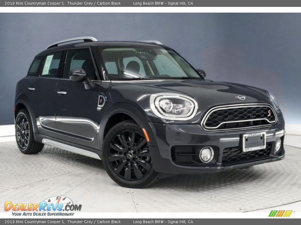 Front 3/4 View of 2019 Mini Countryman Cooper S Photo #14