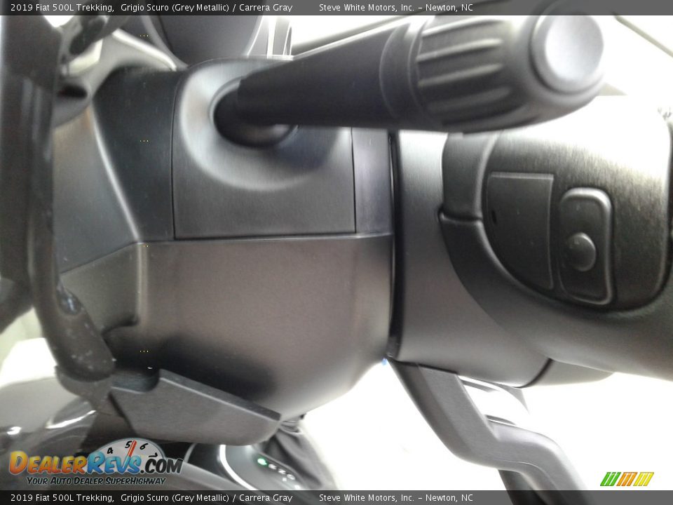 Controls of 2019 Fiat 500L Trekking Photo #17
