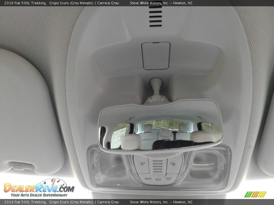 Controls of 2019 Fiat 500L Trekking Photo #28