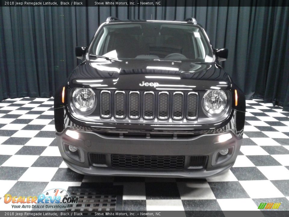 2018 Jeep Renegade Latitude Black / Black Photo #3