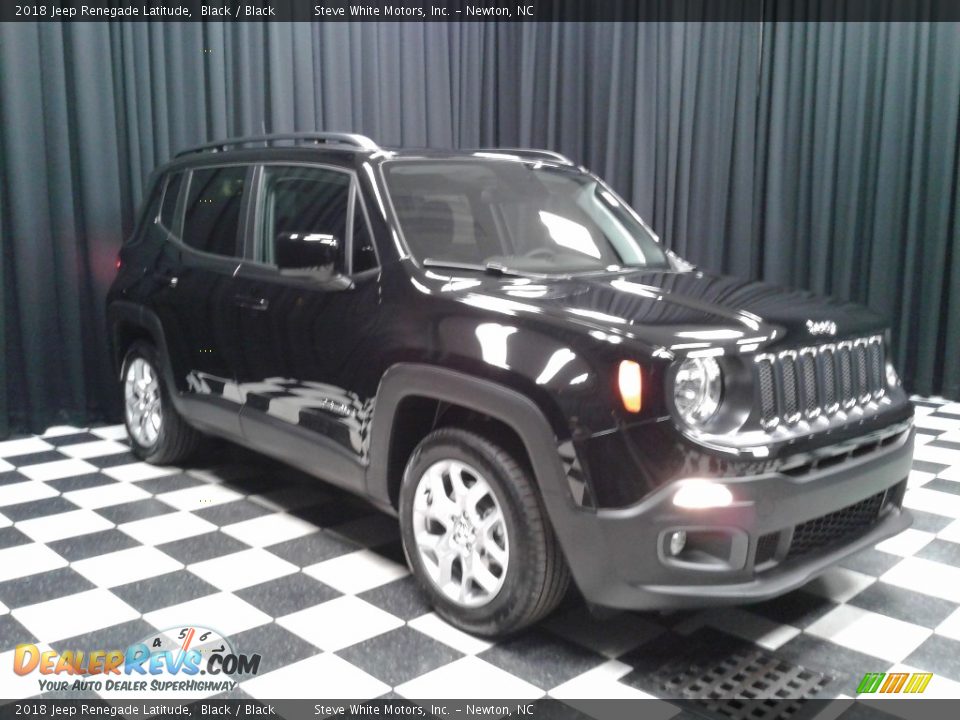 2018 Jeep Renegade Latitude Black / Black Photo #4
