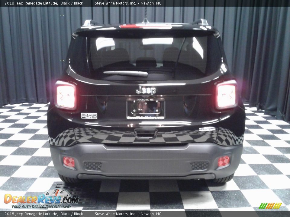 2018 Jeep Renegade Latitude Black / Black Photo #7