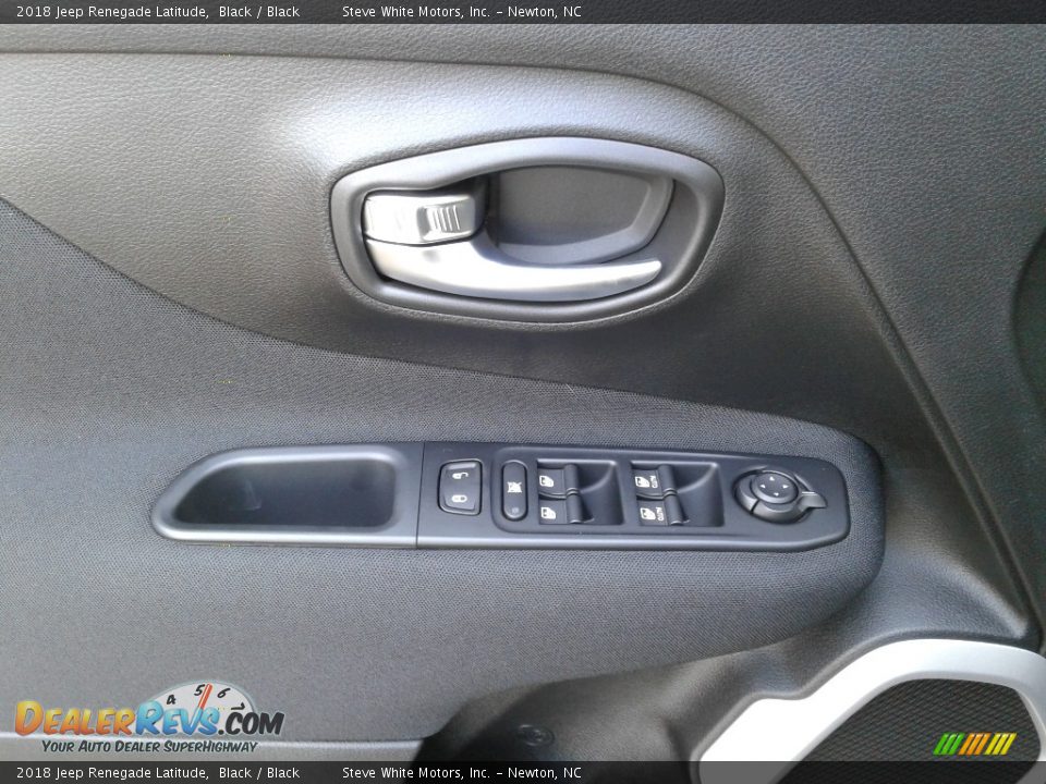 2018 Jeep Renegade Latitude Black / Black Photo #9