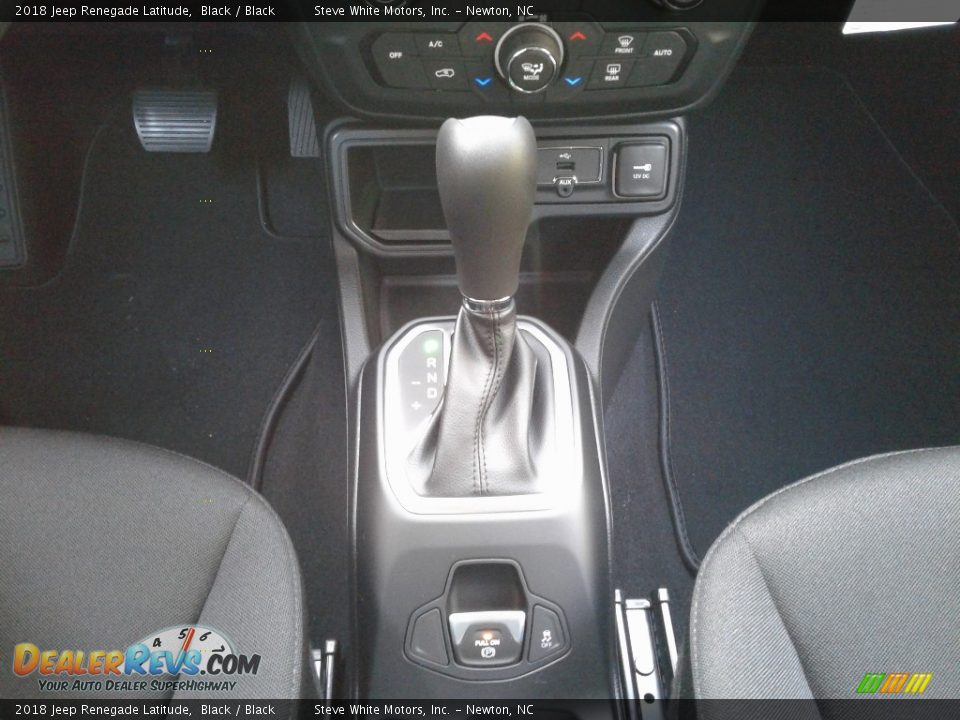 2018 Jeep Renegade Latitude Black / Black Photo #25