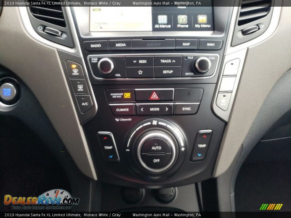 2019 Hyundai Santa Fe XL Limited Ultimate Monaco White / Gray Photo #26