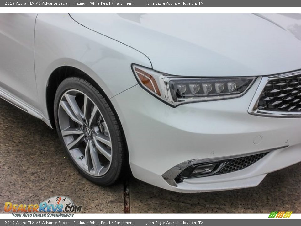 2019 Acura TLX V6 Advance Sedan Platinum White Pearl / Parchment Photo #10