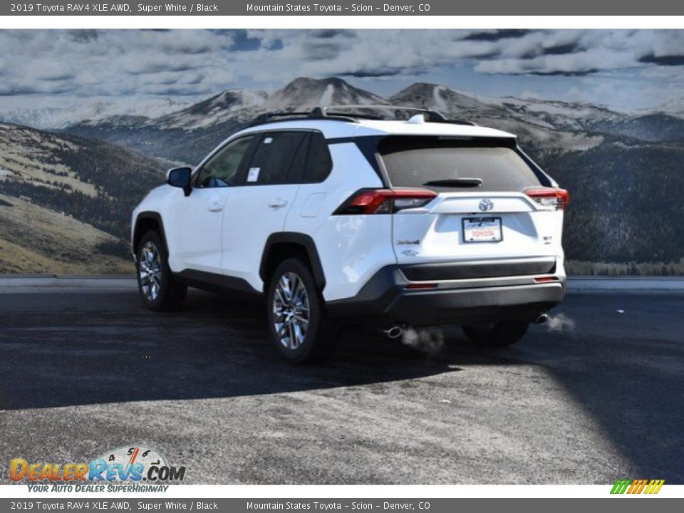 2019 Toyota RAV4 XLE AWD Super White / Black Photo #3
