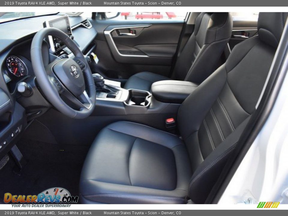 2019 Toyota RAV4 XLE AWD Super White / Black Photo #6