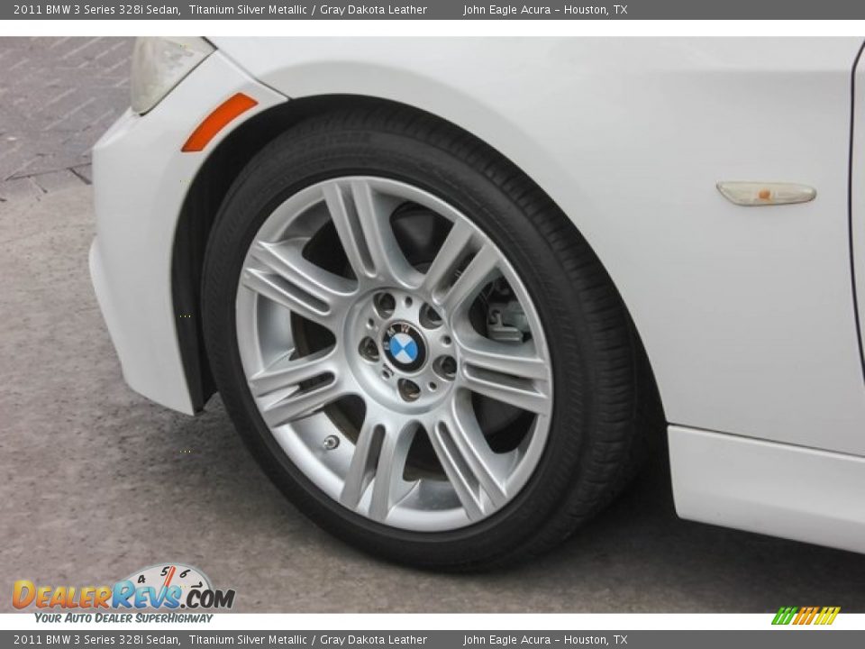 2011 BMW 3 Series 328i Sedan Titanium Silver Metallic / Gray Dakota Leather Photo #14