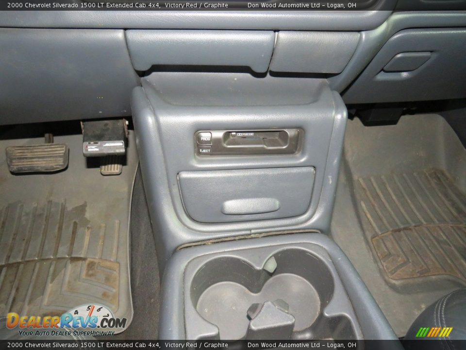 2000 Chevrolet Silverado 1500 LT Extended Cab 4x4 Victory Red / Graphite Photo #21