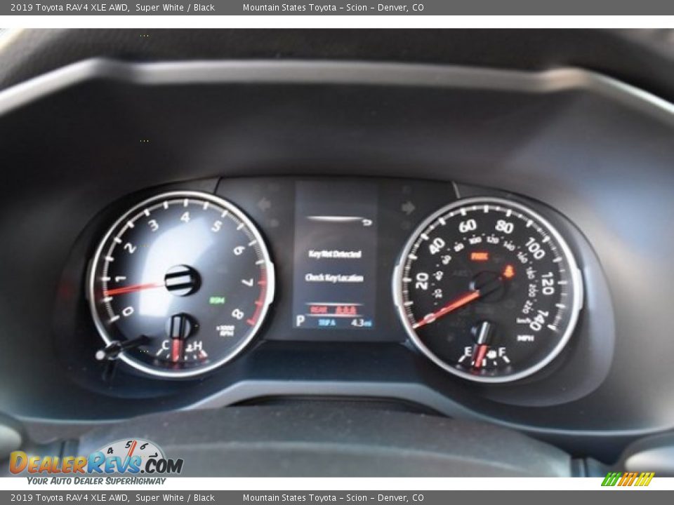 2019 Toyota RAV4 XLE AWD Super White / Black Photo #29