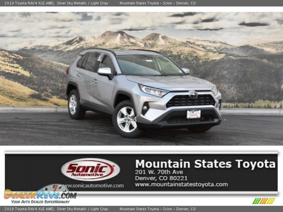 2019 Toyota RAV4 XLE AWD Silver Sky Metallic / Light Gray Photo #1