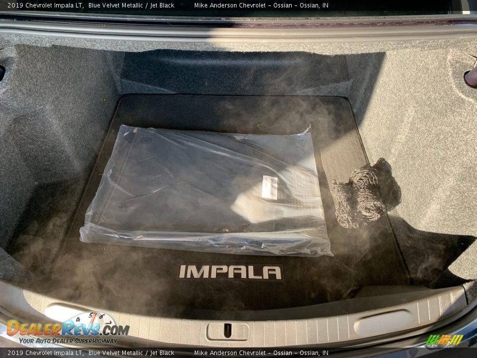 2019 Chevrolet Impala LT Blue Velvet Metallic / Jet Black Photo #27