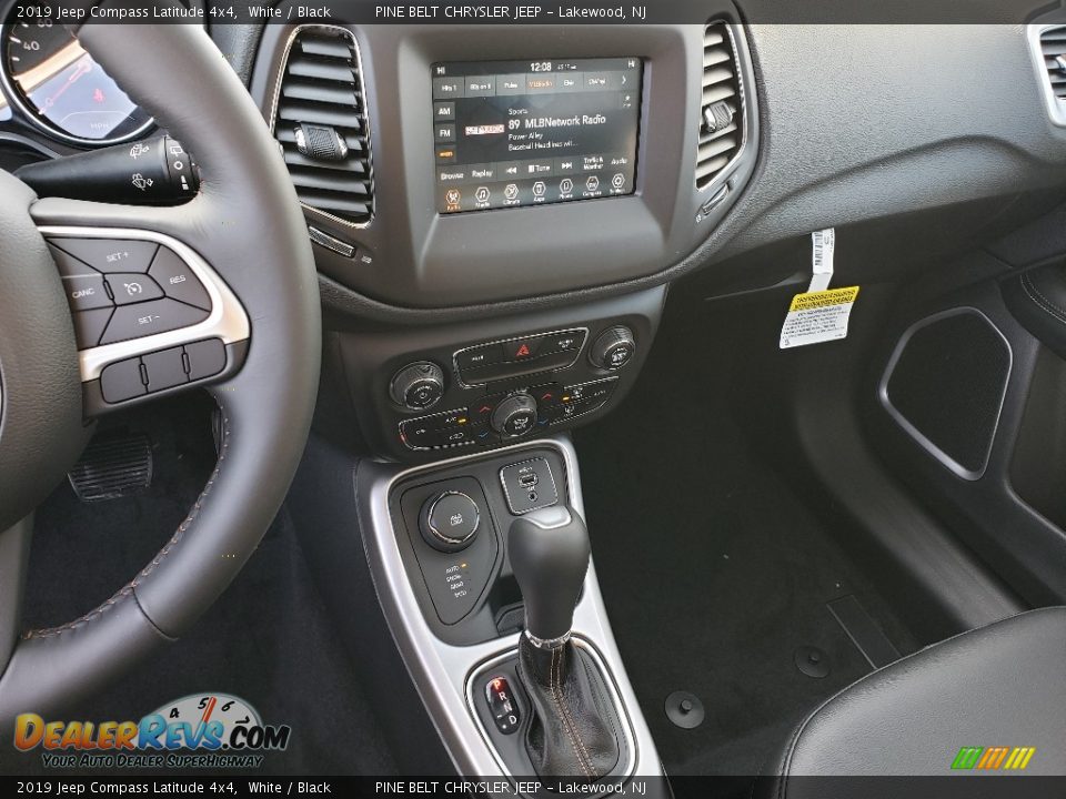 2019 Jeep Compass Latitude 4x4 White / Black Photo #10