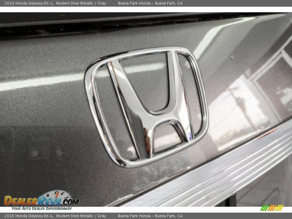 2016 Honda Odyssey EX-L Modern Steel Metallic / Gray Photo #28